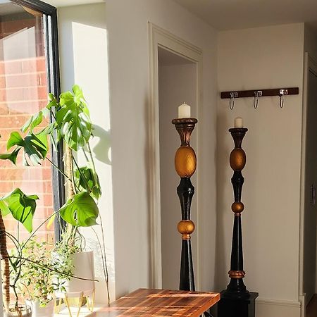 La Casa Rosa Cheltenham - Free Parking Close To Racecourse Екстериор снимка